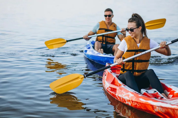 Alumnos en kayak